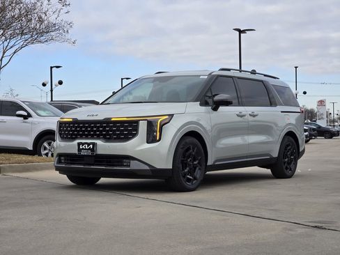 New 2026 Kia Carnival SX image 2