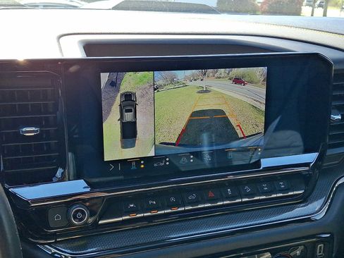 Used 2023 Chevrolet Silverado 1500 ZR2 w/ Technology Package image 19