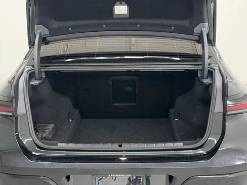 Used 2023 BMW 740i w/ Parking Assistance Package RWD image 90