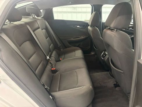 Used 2022 Chevrolet Malibu LT FWD image 35