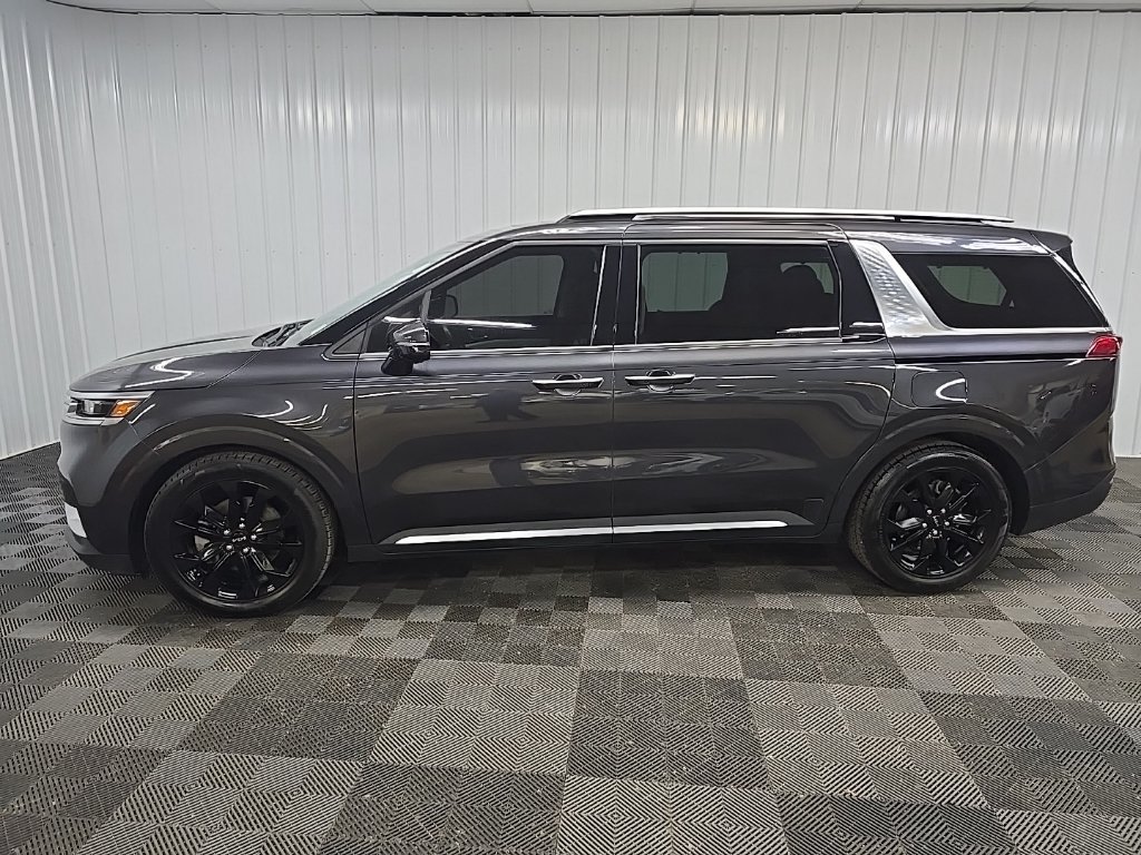 Used 2022 Kia Carnival SX Prestige FWD image 5