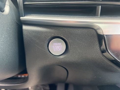 Certified 2025 Kia Sorento S w/ Panoramic Sunroof Package image 60