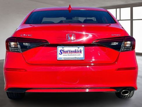 Used 2024 Honda Civic Sport image 5