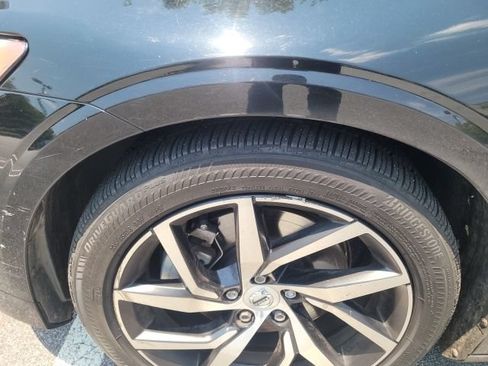 Used 2019 Volvo S60 T5 Momentum w/ Premium Package FWD image 12