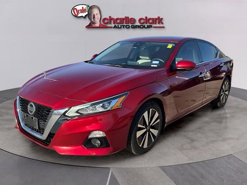 Used 2022 Nissan Altima 2.5 SL image 2