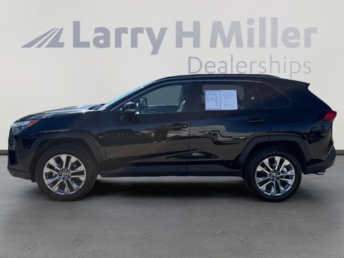 Used 2025 Toyota RAV4 XLE Premium FWD image 2