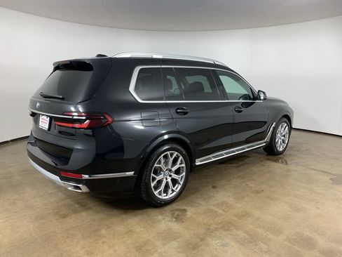 Used 2025 BMW X7 xDrive40i AWD/4WD image 8