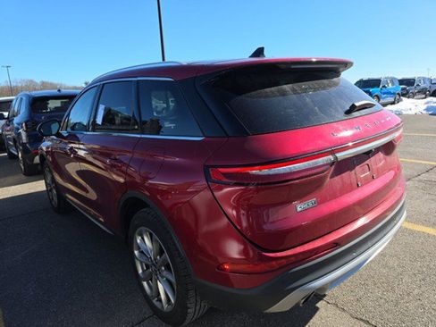 Used 2022 Lincoln Corsair AWD w/ Premium Package image 9