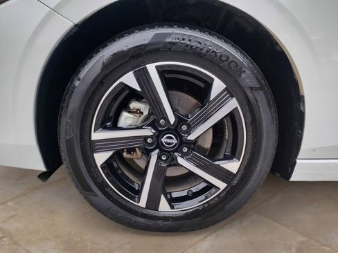 Used 2024 Nissan Sentra SV image 27