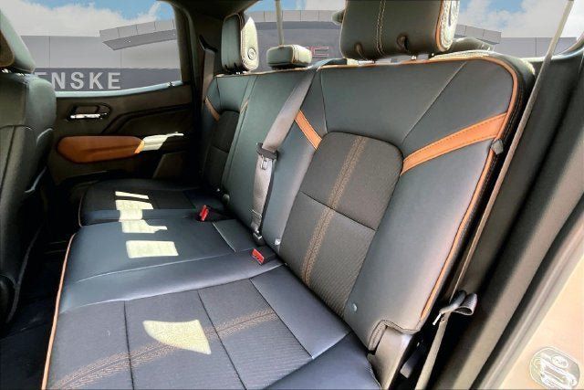 New 2026 GMC Canyon AT4 AWD/4WD image 11