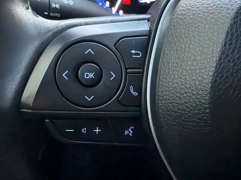 Used 2021 Toyota Corolla XSE image 12