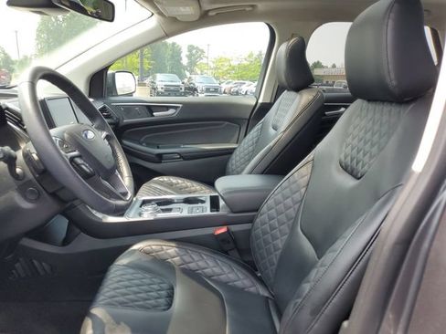 Used 2024 Ford Edge Titanium w/ Equipment Group 301A AWD/4WD image 9