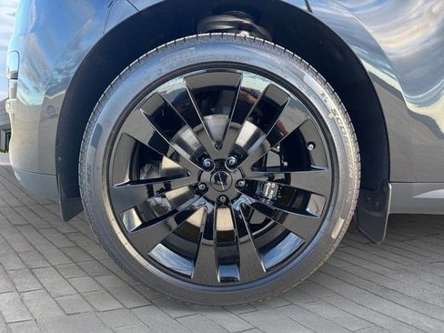 New 2026 Land Rover Range Rover Sport SE AWD/4WD image 9