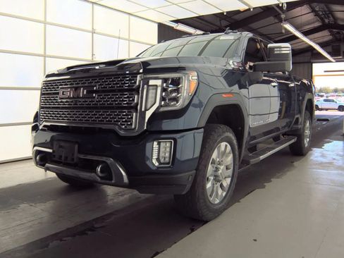 Used 2020 GMC Sierra 2500 Denali w/ Denali Ultimate Package AWD/4WD image 3