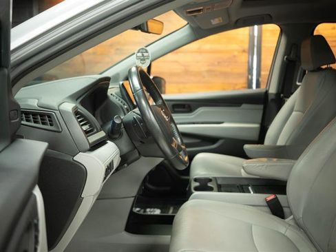 Used 2024 Honda Odyssey EX-L image 9