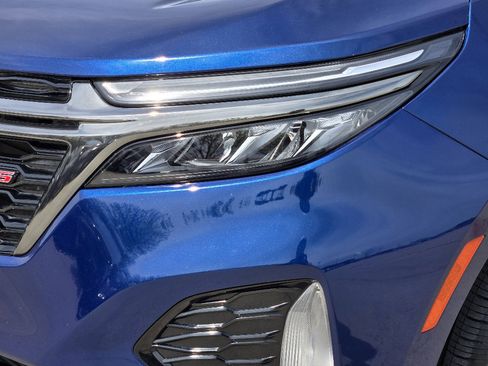 Used 2023 Chevrolet Equinox RS image 15