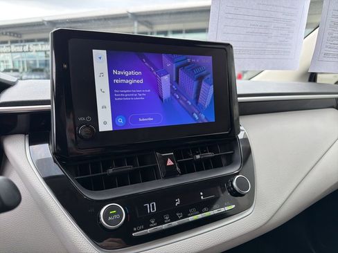 Used 2024 Toyota Corolla LE image 17