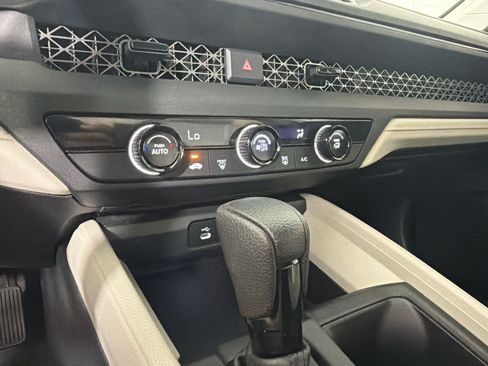 Used 2025 Honda Accord LX image 19