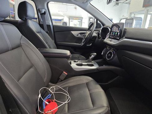 Used 2023 Chevrolet Blazer LT image 4