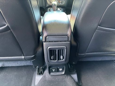 Used 2018 Jeep Compass Trailhawk w/ Navigation Group AWD/4WD image 25