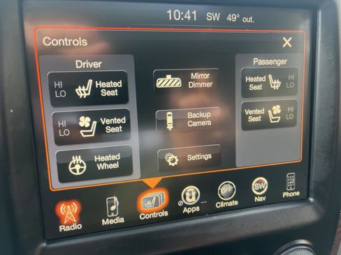 Used 2017 RAM 1500 Laramie w/ Convenience Group image 26