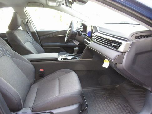 New 2025 Toyota Camry LE w/ Convenience Package AWD/4WD image 19