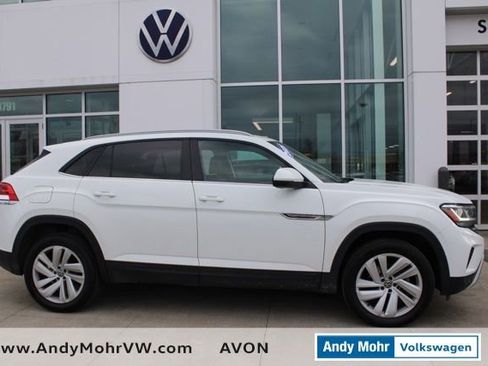 Used 2020 Volkswagen Atlas Cross Sport SE w/ Towing Package image 7