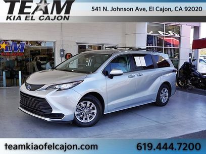 Used 2022 Toyota Sienna LE