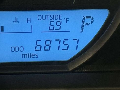 Used 2015 Toyota RAV4 XLE w/ Outdoor Package AWD/4WD image 31