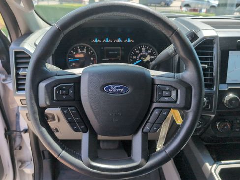 Used 2020 Ford F150 XLT w/ Equipment Group 302A Luxury AWD/4WD image 18