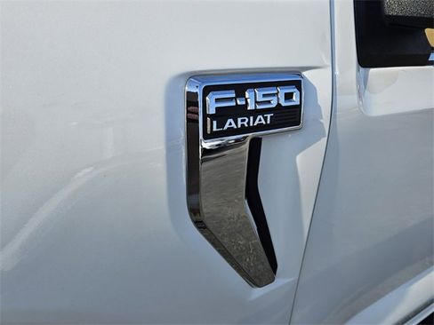 Used 2021 Ford F150 Lariat image 11