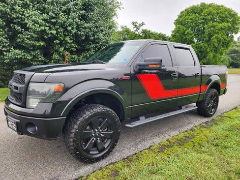 Used 2014 Ford F150 FX4 w/ Equipment Group 402A Luxury AWD/4WD image 2