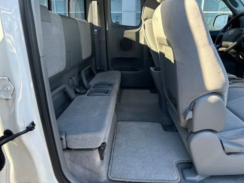 Used 2005 Toyota Tacoma PreRunner image 15