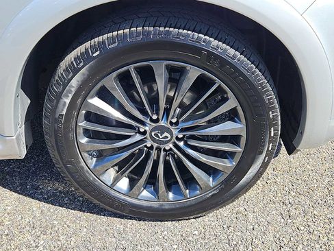 Used 2021 INFINITI QX80 Luxe image 10
