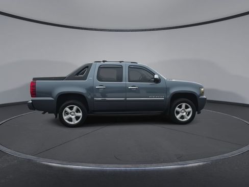 Used 2012 Chevrolet Avalanche LTZ AWD/4WD image 9