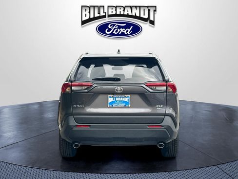 Used 2024 Toyota RAV4 XLE AWD/4WD image 4
