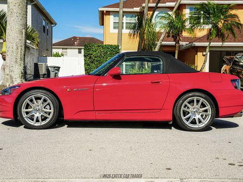 Used 2004 Honda S2000 image 17