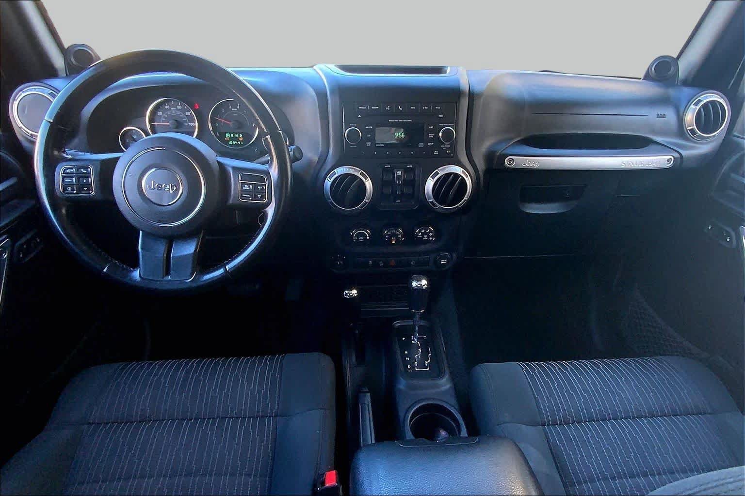 Used 2012 Jeep Wrangler Unlimited Sahara w/ Connectivity Group AWD/4WD image 15