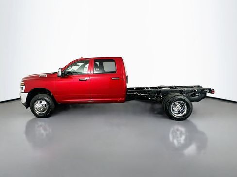 New 2026 RAM 3500 Tradesman w/ Chrome Appearance Group A AWD/4WD image 4