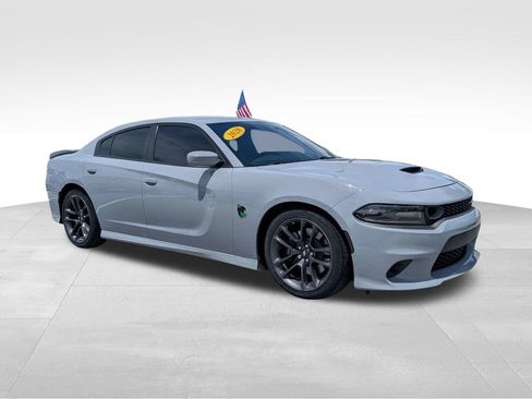 Used 2020 Dodge Charger Scat Pack RWD image 2