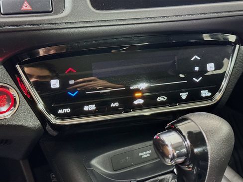 Used 2022 Honda HR-V EX image 15