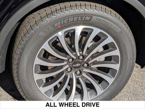 New 2023 Lincoln Aviator Reserve w/ Equipment Group 201A image 6