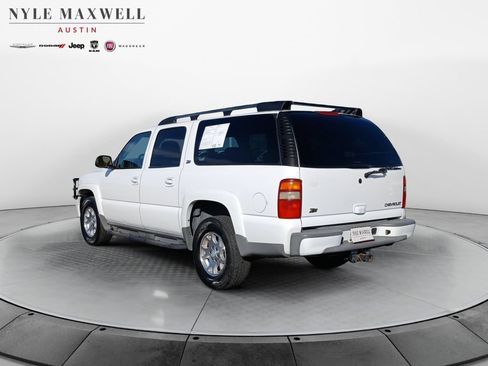 Used 2003 Chevrolet Suburban 4WD image 14