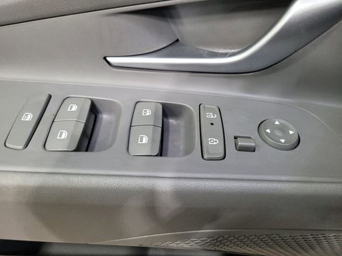 Used 2024 Hyundai Elantra SEL FWD image 27