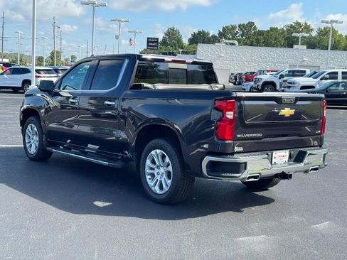 Used 2022 Chevrolet Silverado 1500 LTZ w/ LTZ Premium Package AWD/4WD image 6