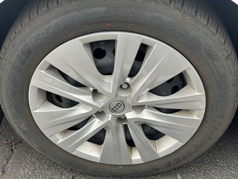 Used 2024 Nissan Sentra S FWD image 7