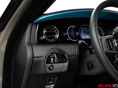 Used 2025 Rolls-Royce Ghost AWD/4WD image 29