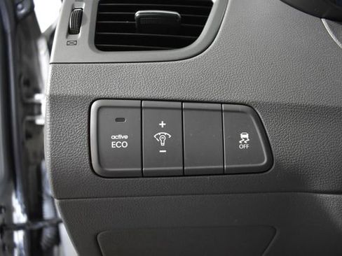 Used 2014 Hyundai Elantra SE w/ Option Group 02 FWD image 13