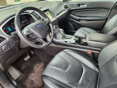Used 2018 Ford Edge Titanium image 8