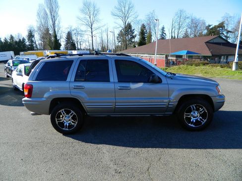 Used 2002 Jeep Grand Cherokee Limited image 9
